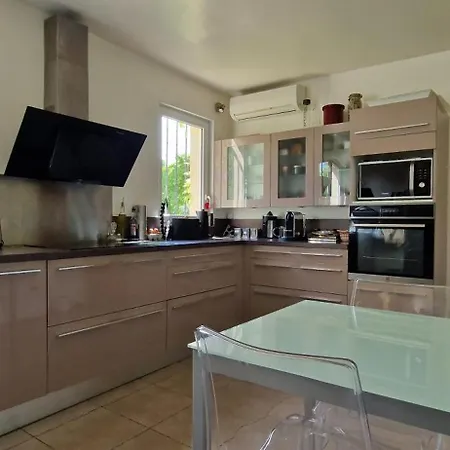 Beautiful Air-Conditioned Villa 10 M Aix Eguilles