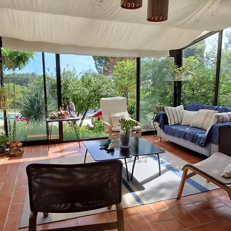 Beautiful Air-Conditioned Villa 10 M Aix