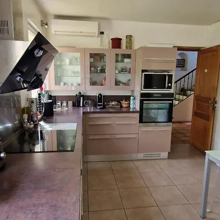 Villa Beautiful Air-Conditioned Villa 10 M Aix Eguilles