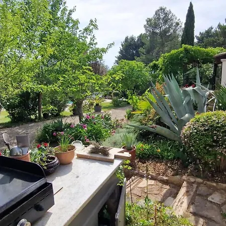Beautiful Air-Conditioned Villa 10 M Aix Villa